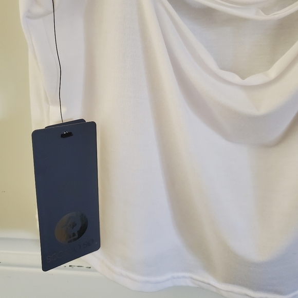 Scorpio Sol Slash Back Front Pocket Tank - White - Picture 3 of 5